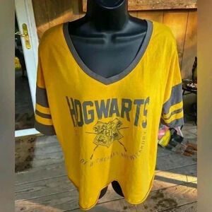 Harry Potter Hufflepuff Women's Athletic T-Shirt Very Loose Fitting Sz M